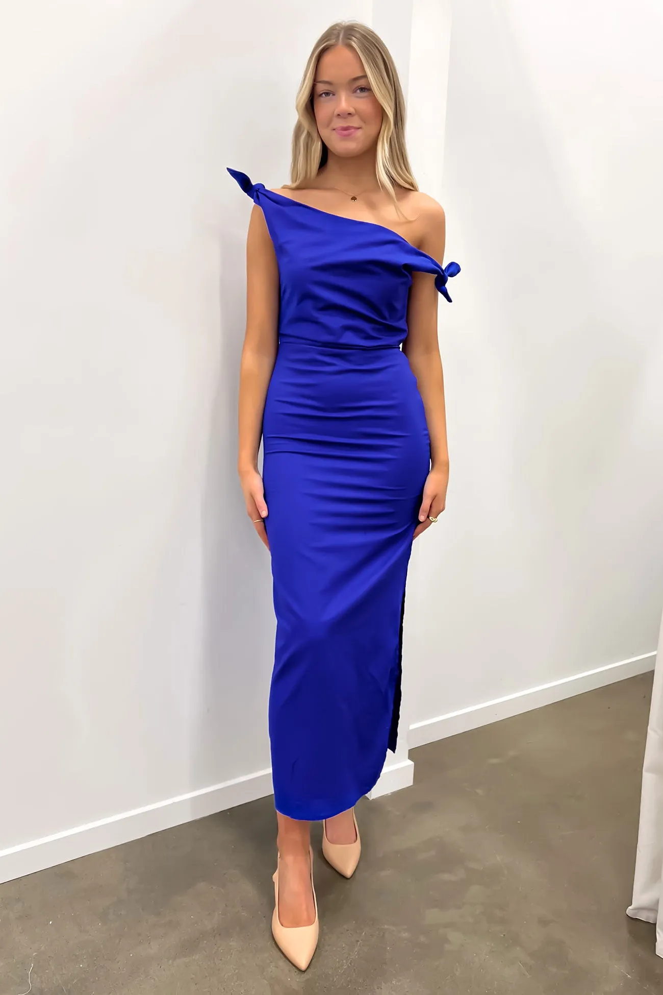 Neela Maxi Dress Blue Elegant brunch outfit Cocktail-Party