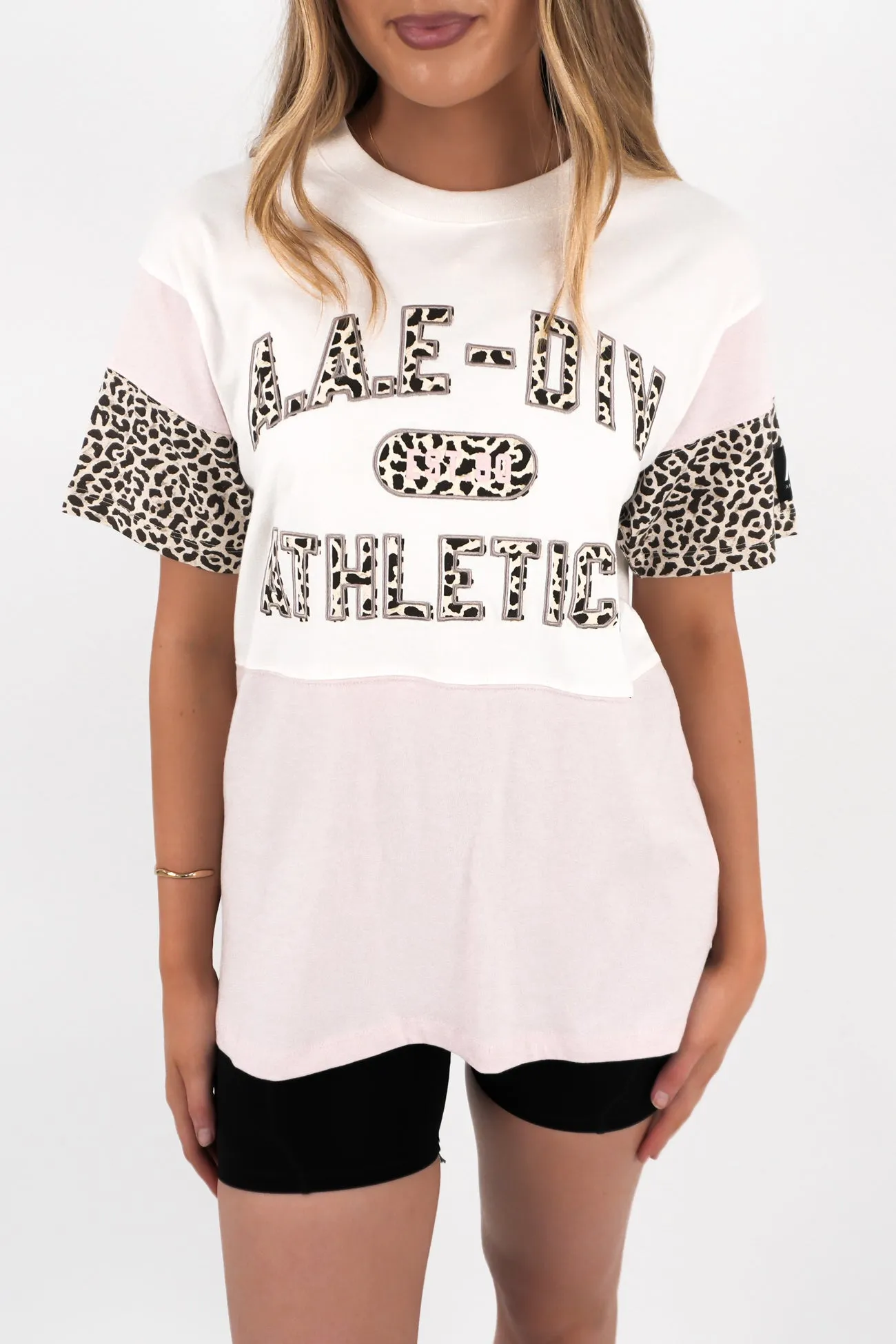 Trendy Vibes Wear Nico Panel Relaxed Tee Vintage White
