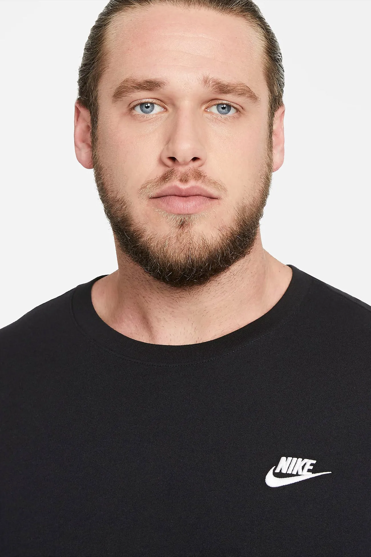 Nike Sportswear Club Tee Black Sporty Design