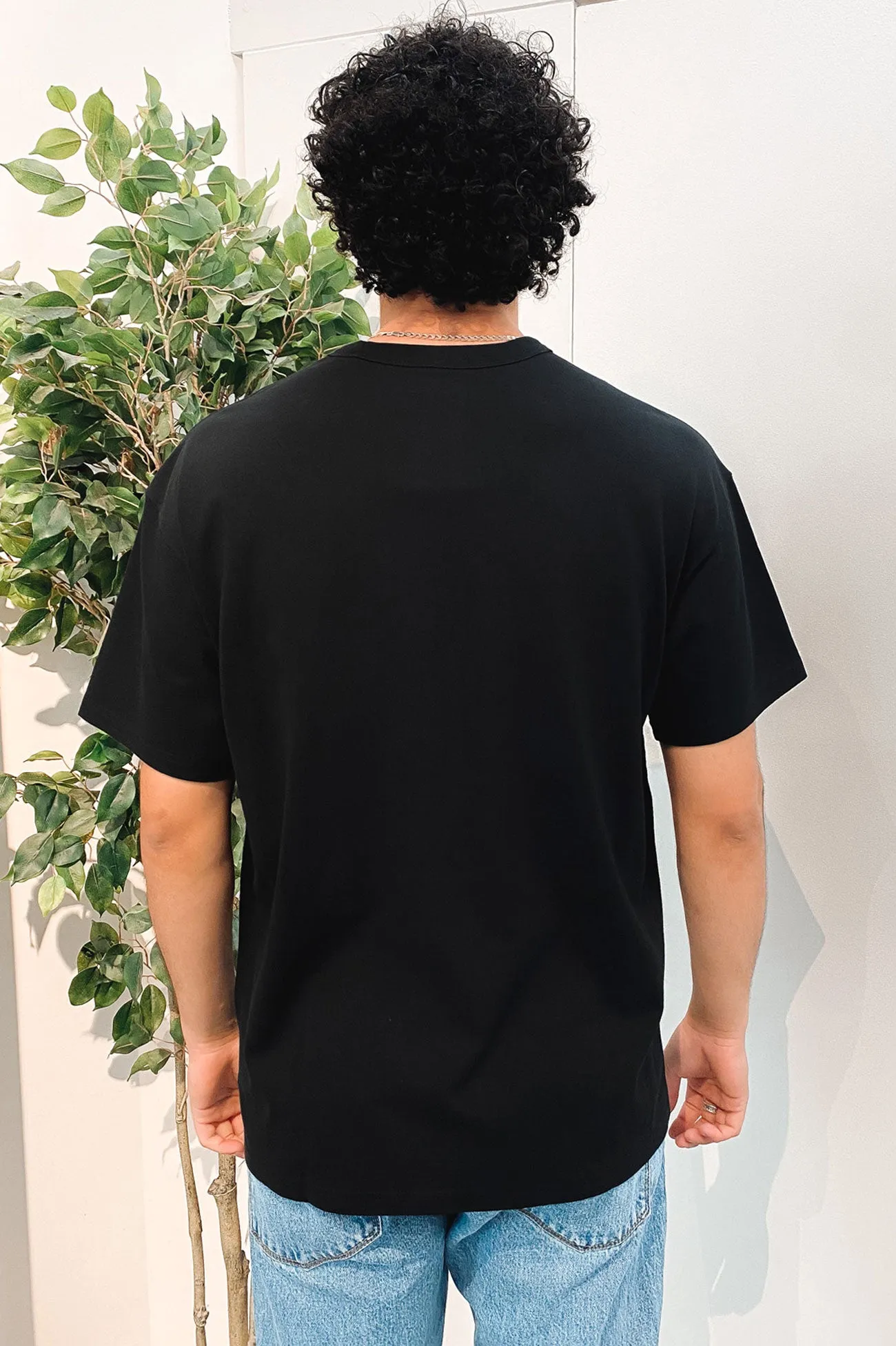 TemperatureRegulating Nike Sportswear Premium Essentials Tee Black