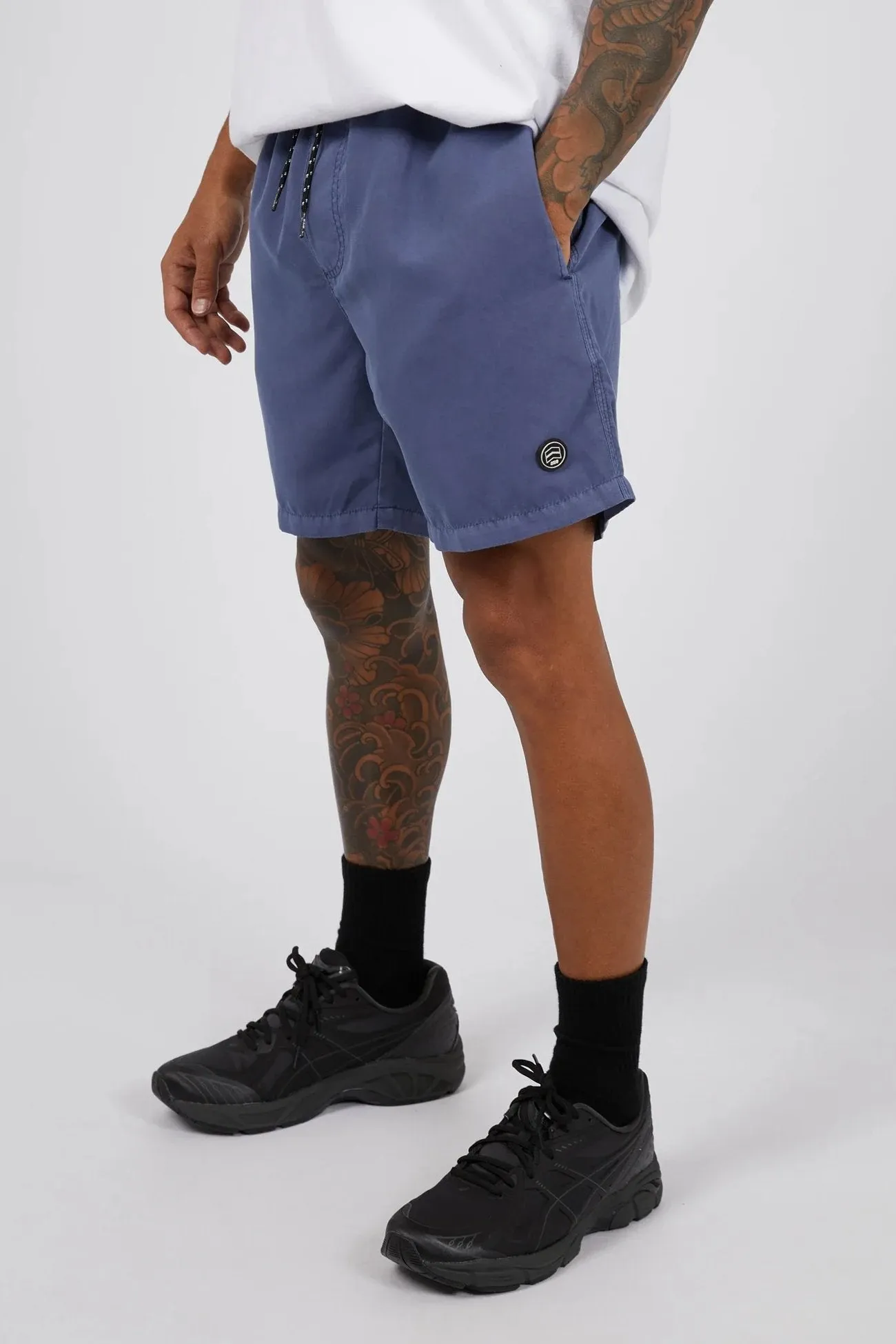 odor - absorbing Illusion Short Shadow