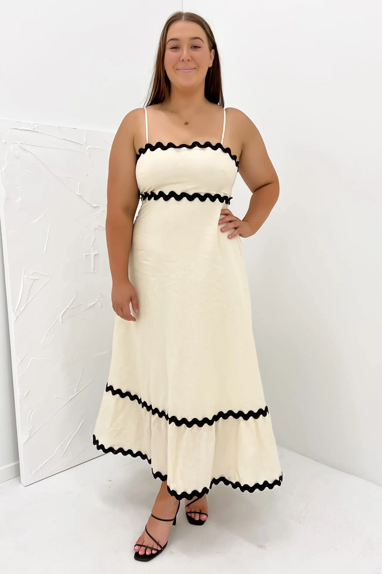 Norah Maxi Dress Beige Cafe Vibe Fitted waist