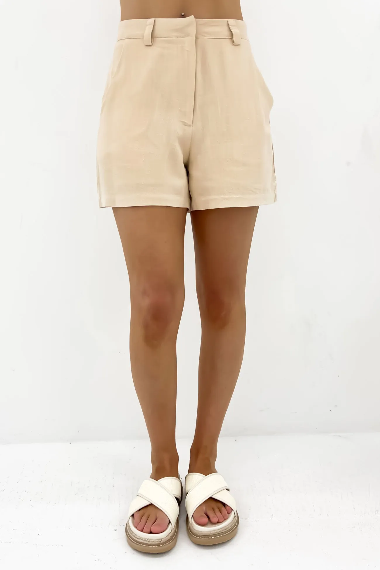 Opal Short Beige Modern Design Bonded Seam Technology