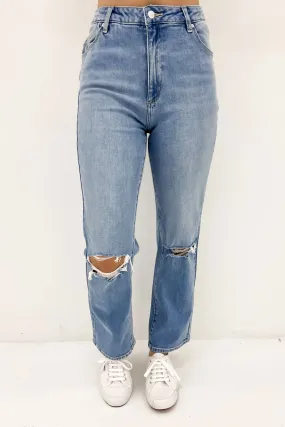 Original Straight Jean Mika Worn Minimal Look