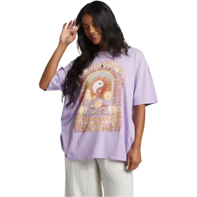Adaptable Buttery Soft Fabric Women's Surf Trip Tee