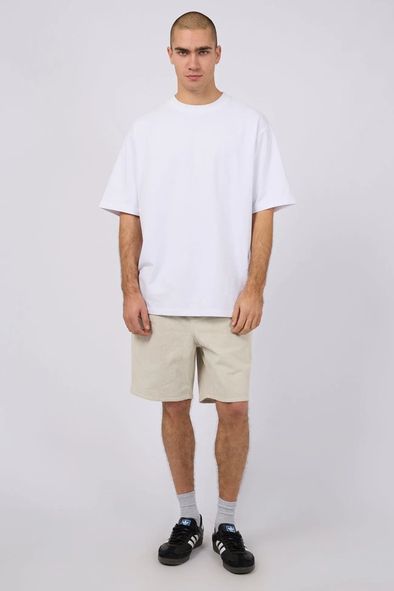 Tight Fit Holiday Wear Cord Short Chalk