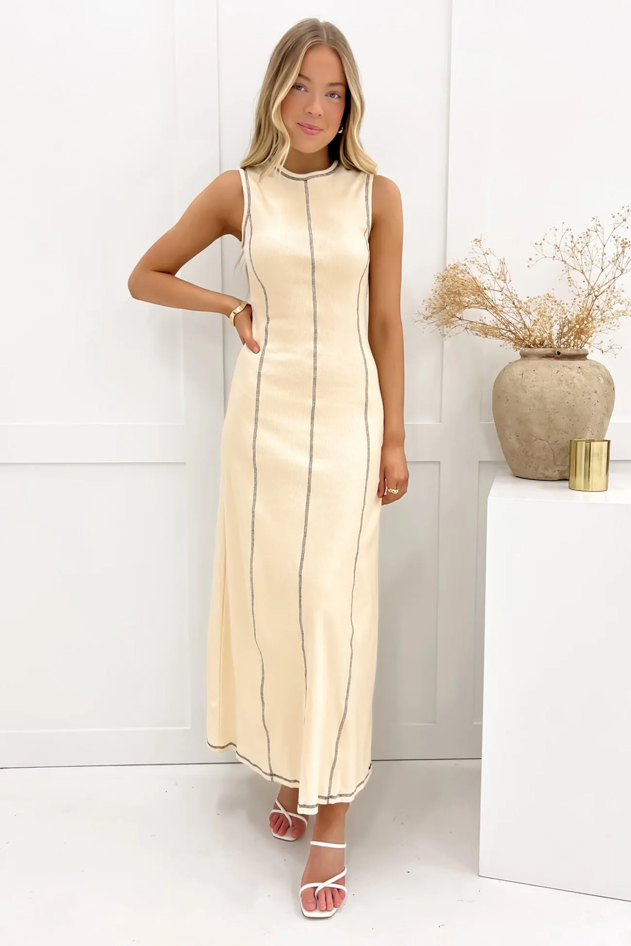 Diego Maxi Dress Beige Versatile Edge Fresh Form