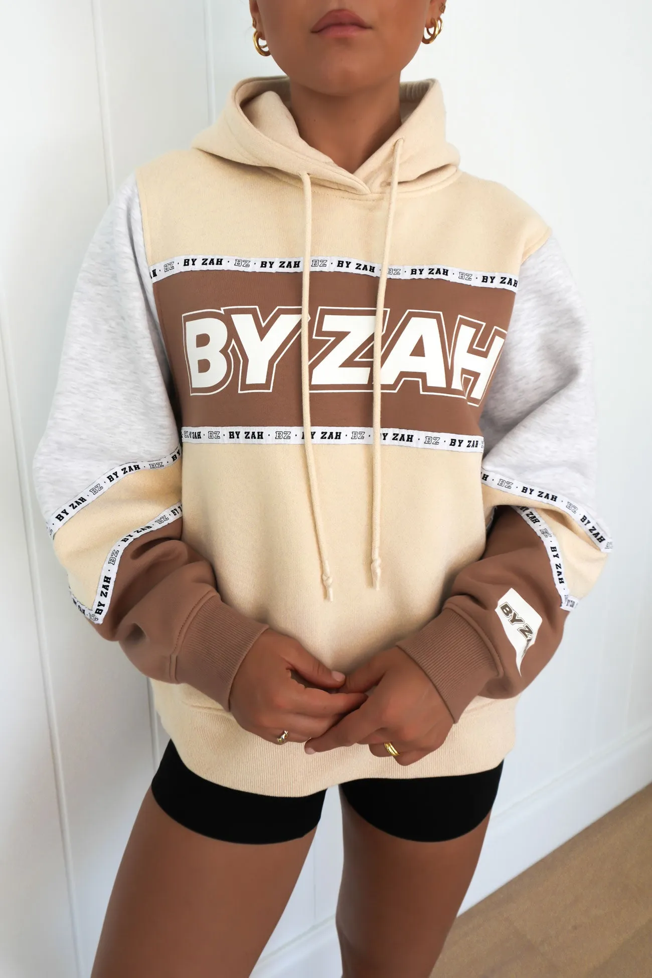 Slim Fit Styles Packable Feature Cove Panel Hoody Beige