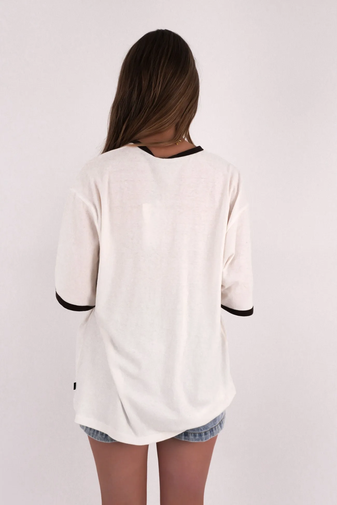 Cool and casual Pony Island Oversized Tee Vintage White