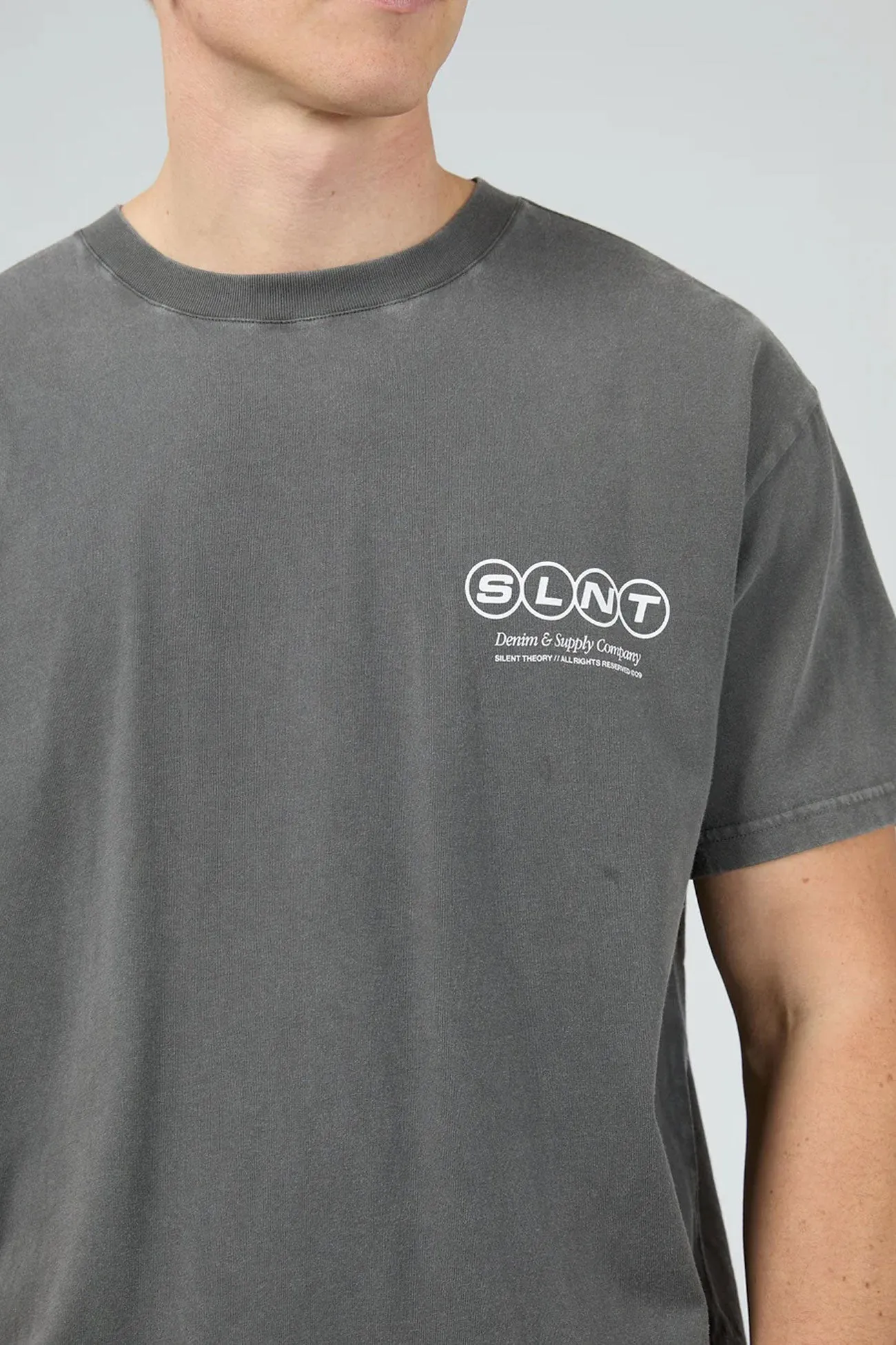 No Shrink Technology Spring Wear Portal Scoop Tee Coal