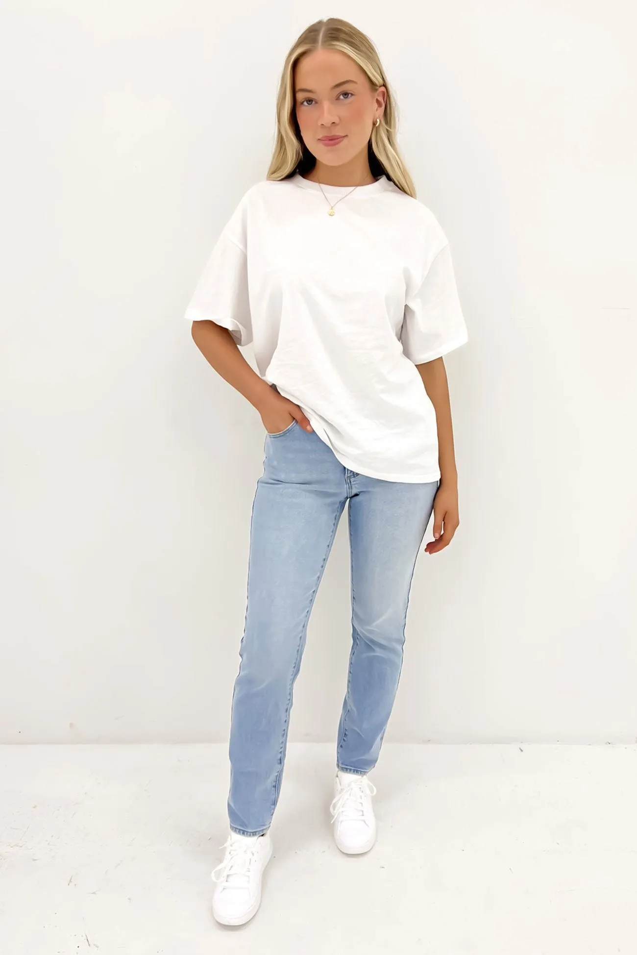 A 95 Stovepipe Jean Enla Rugged Feel