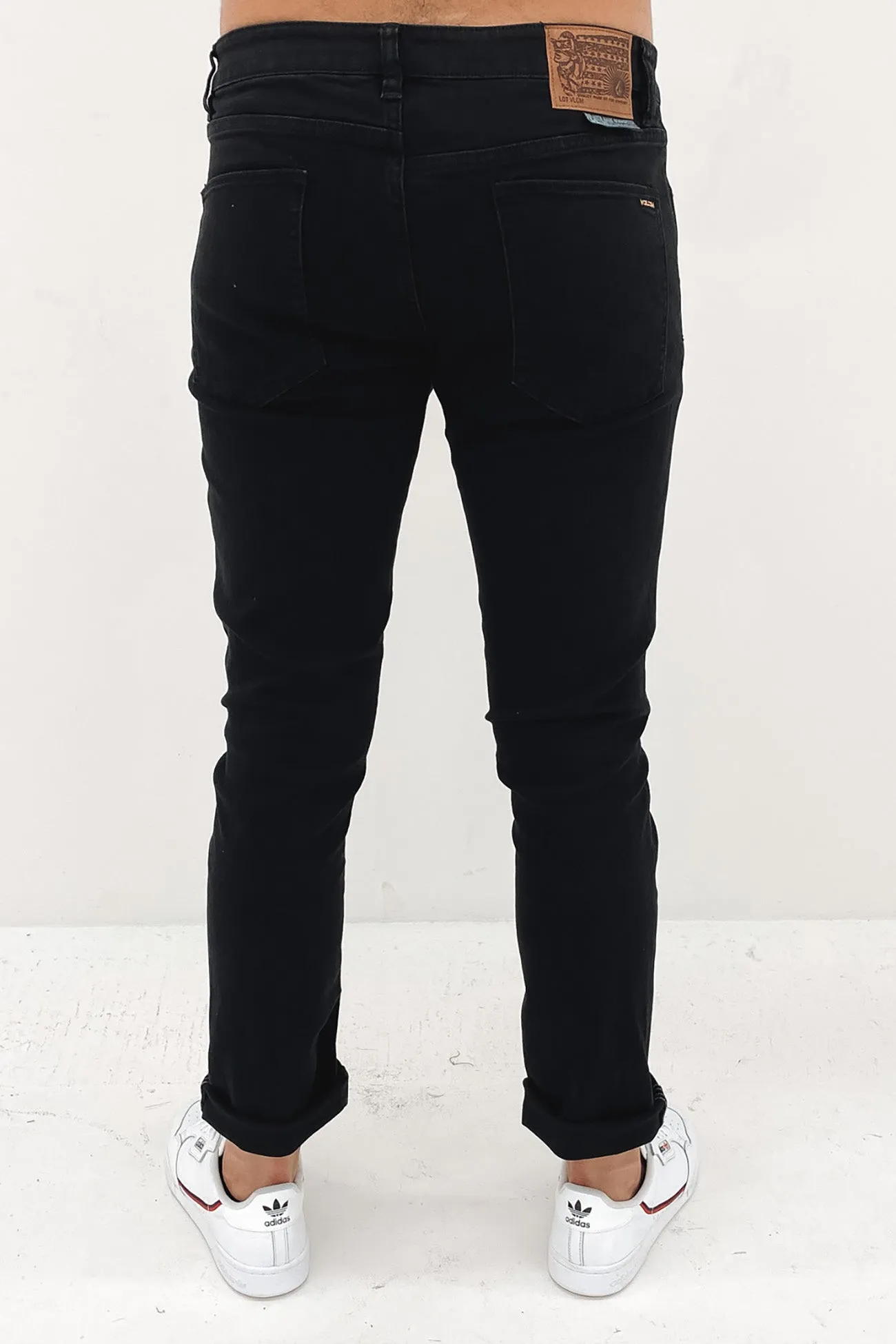 Vorta Slim Straight Jean Black Out Trendy Choice Modern Look