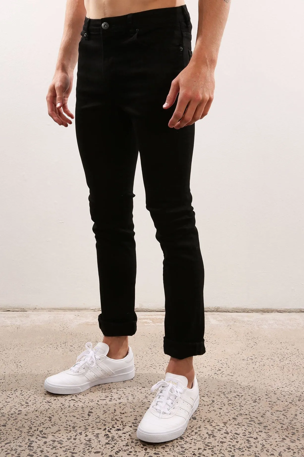 Urban Style Beach Day Brunch Outfit Elegant R1 Skinny Jean Stretch Black