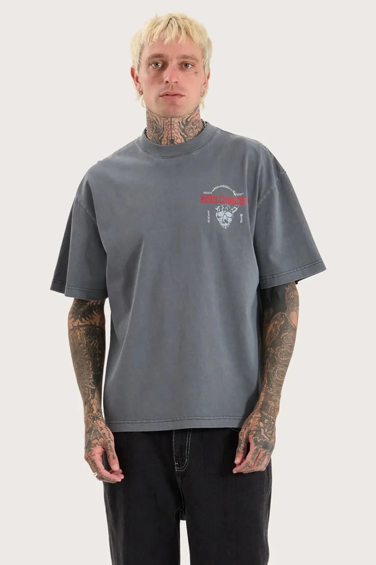Spring Wear Rebel Street Tee Pigment Charcoal