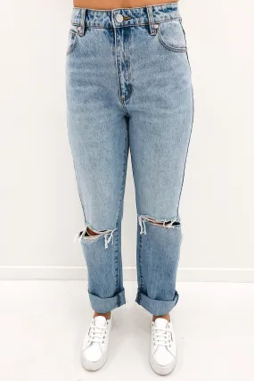 Organic Cotton Waterless Wash Technology A 94 High Straight Jean Suzie Rip