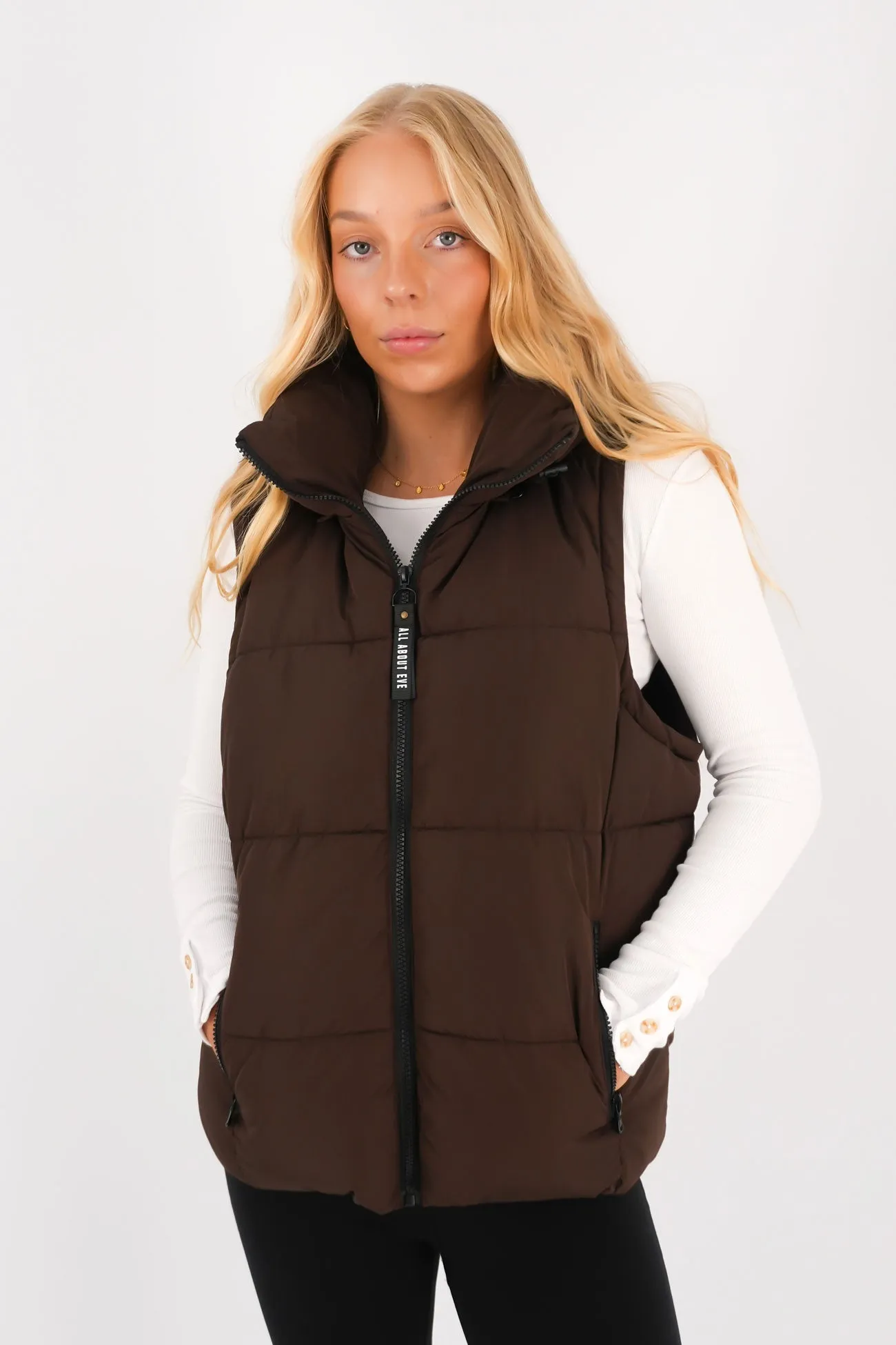 Subtle Texture Remi Luxe Puffer Vest Brown