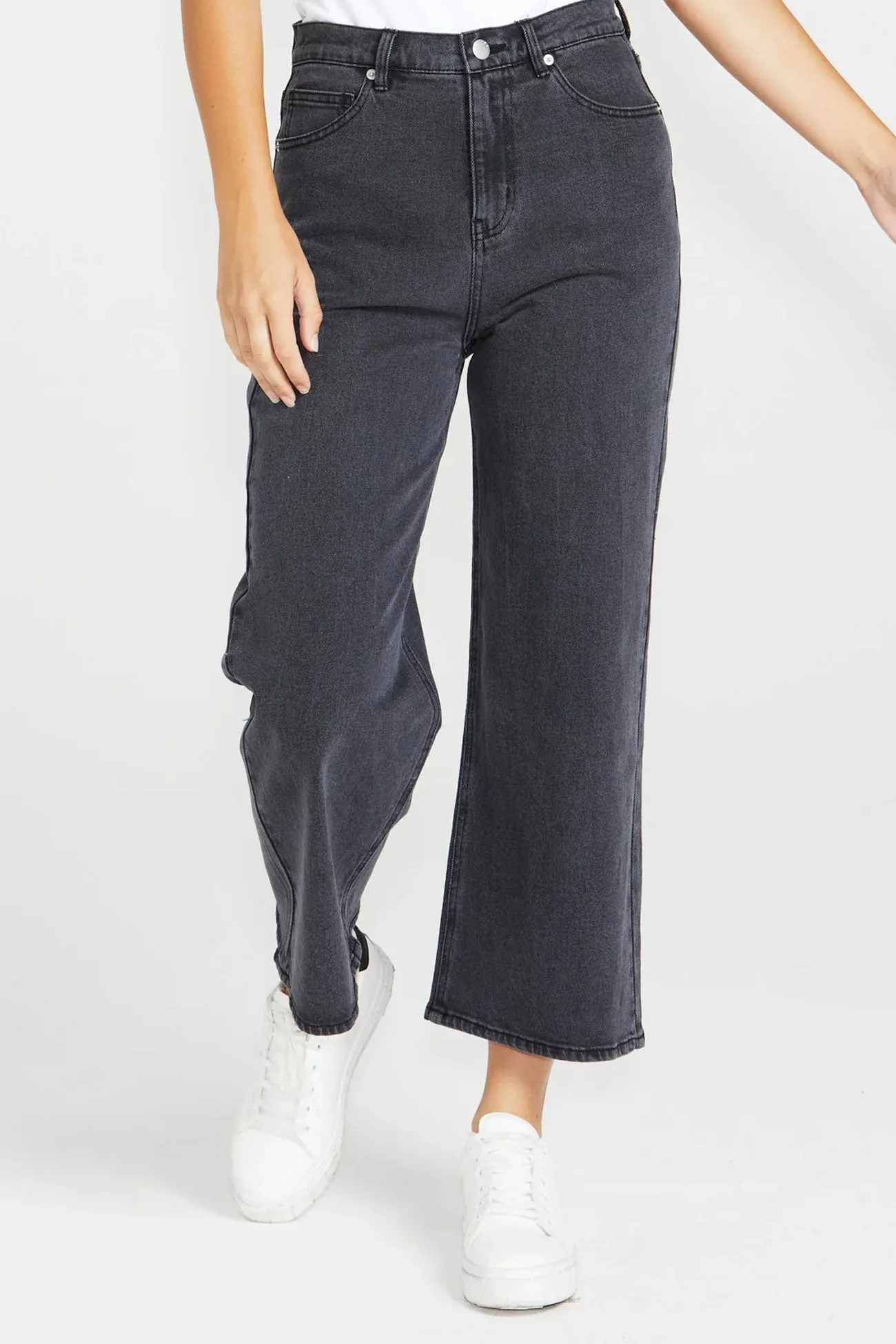 Sandy Jean 82 Washed Black Smart Fit