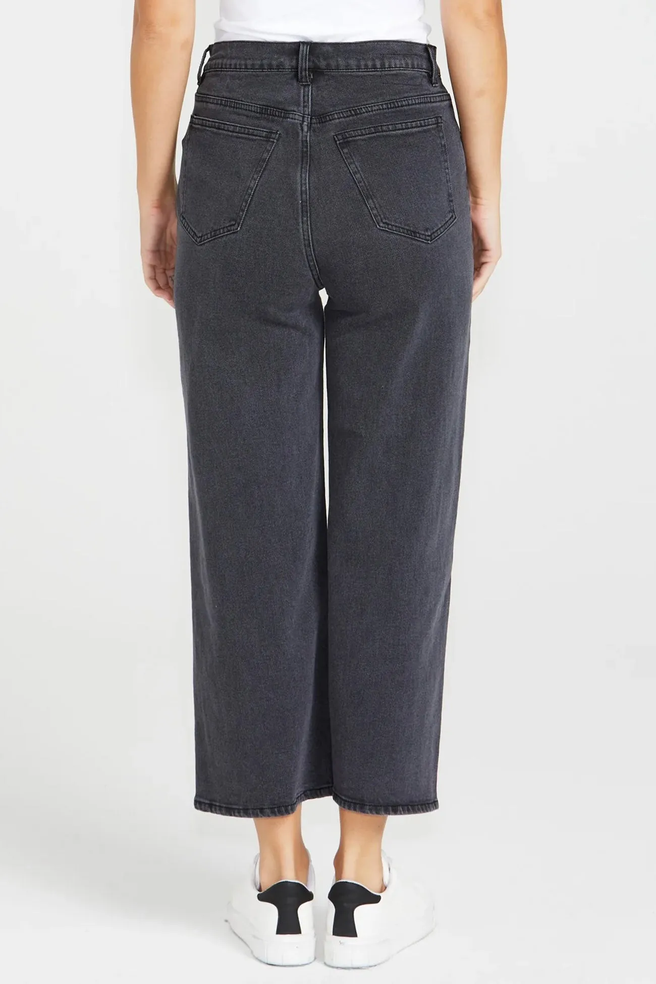 Sandy Jean 82 Washed Black City Ready