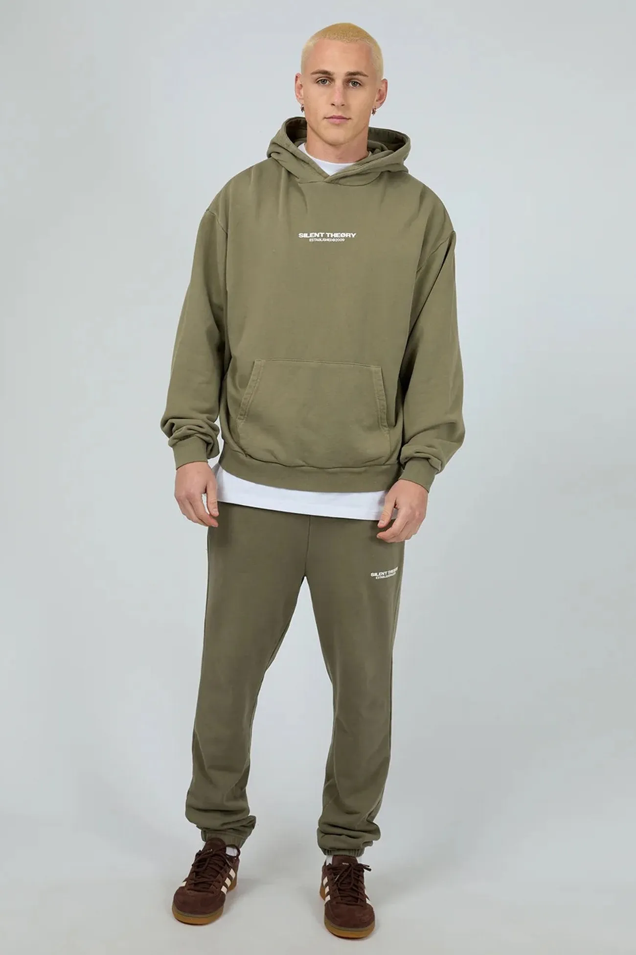 Fashion Forward Layer Essential Theory Hoodie Khaki