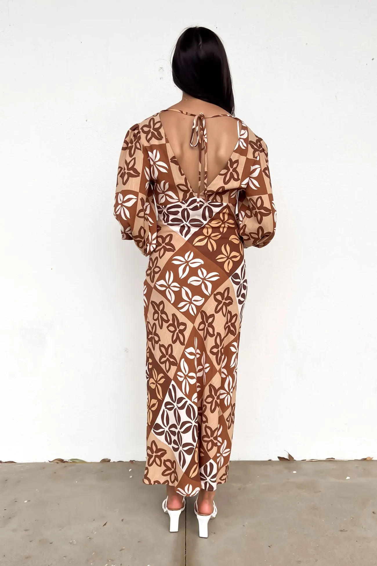 Tylah Maxi Dress Brown Milan Soft Volume Gentle Look