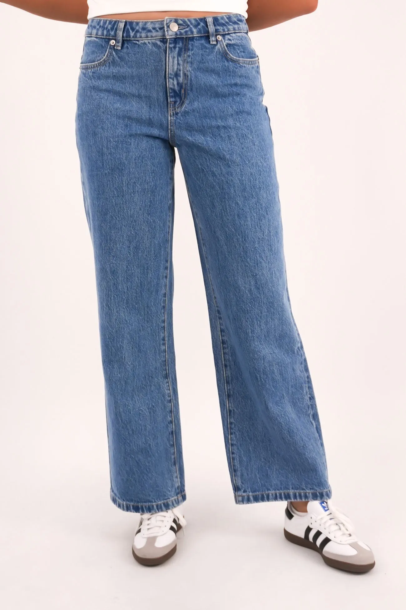 Mid Wide Jean Blue Intuition Anti Fade Technology Comfortable fit