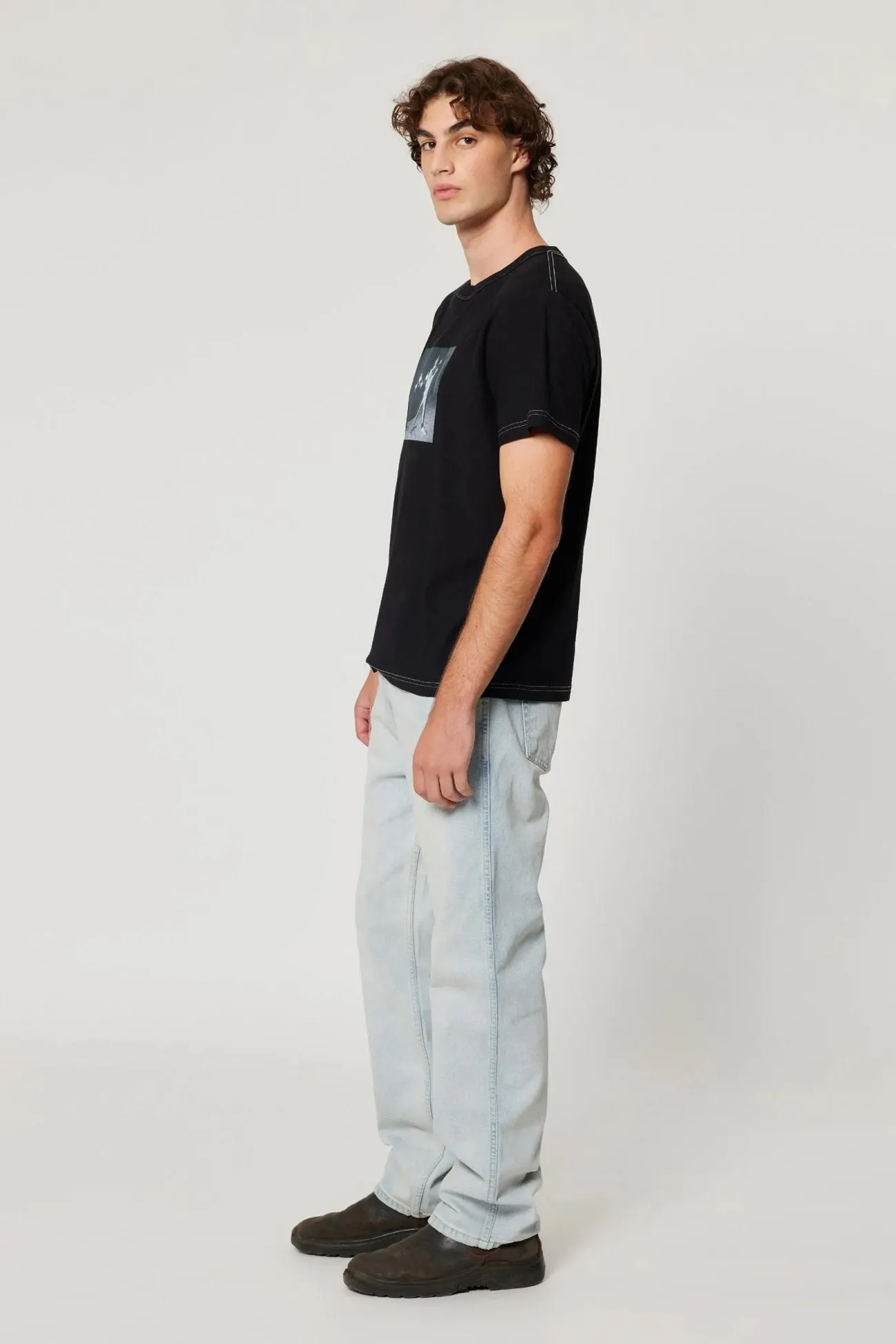 Chic and Cozy Wear Versatile Layer Shredder Classic Tee Vintage Black