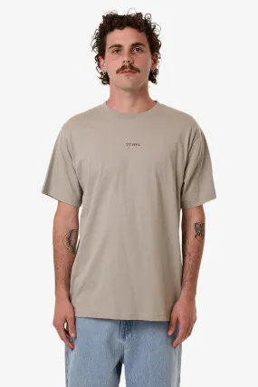 semi-formal style Comfortable Layer Minimal Thrills Merch Fit Tee String