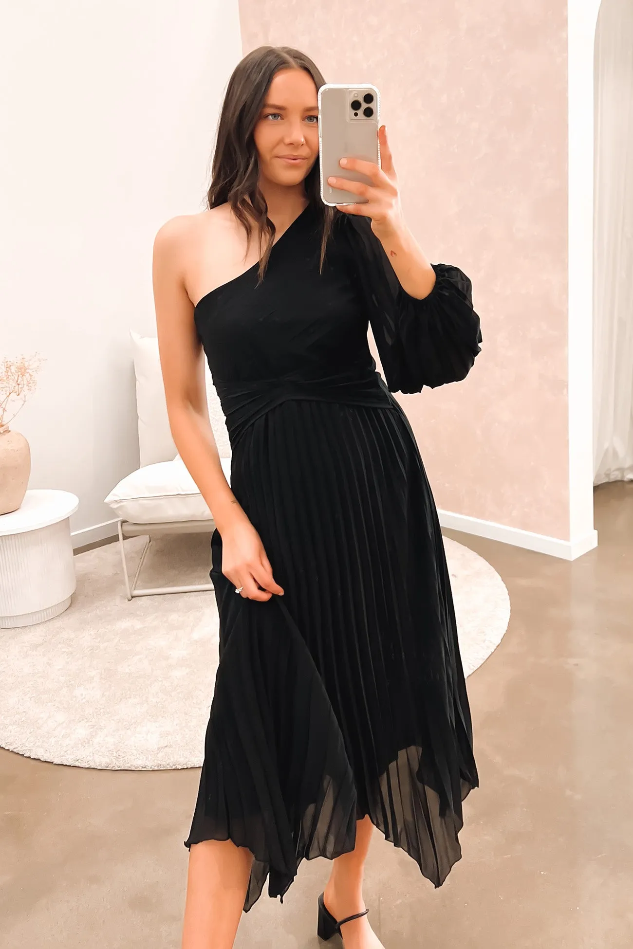Skyla Midi Dress Black Sister Glow