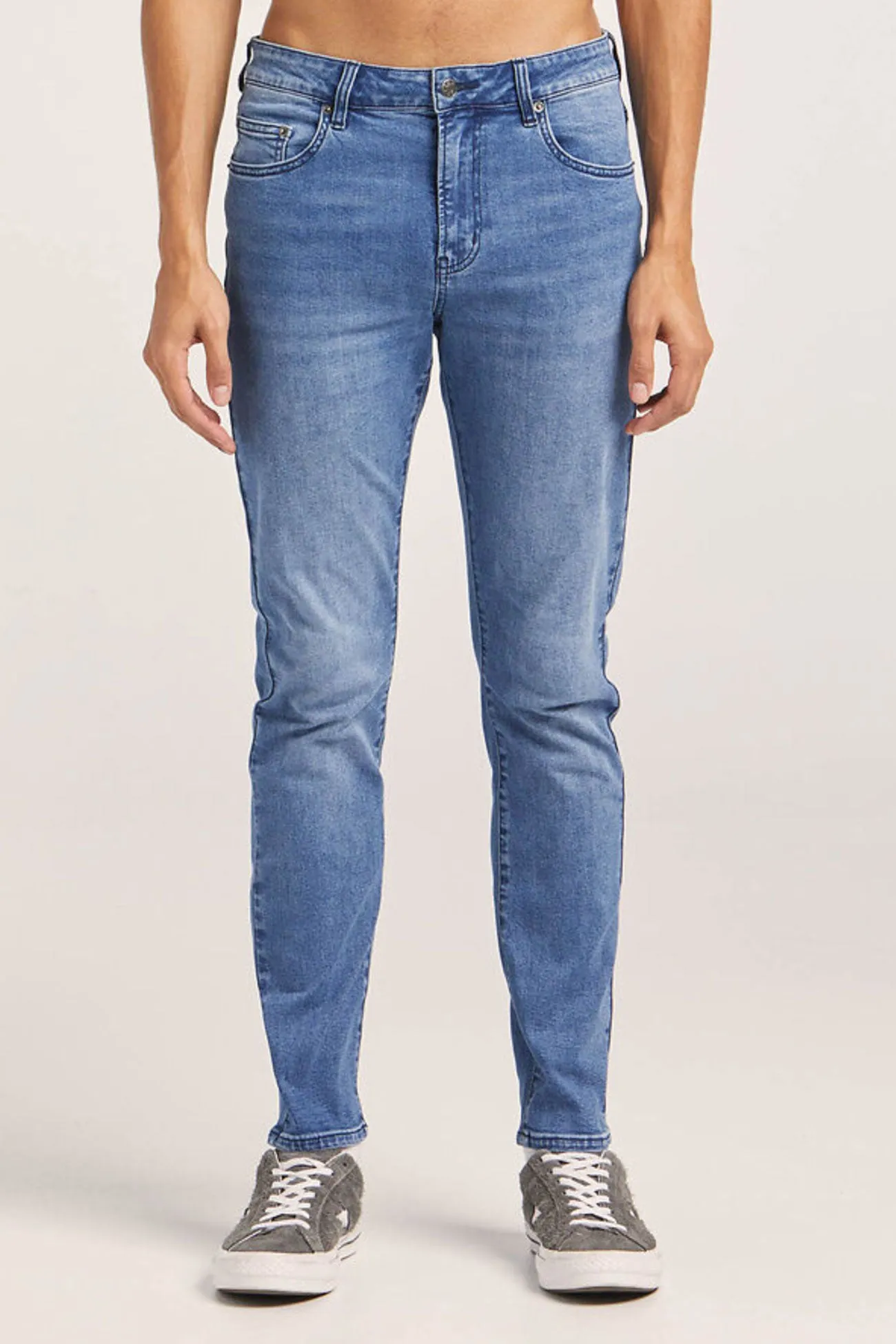 R2 Slim & Narrow Jean Blue Vain Neat Look Clean Shape