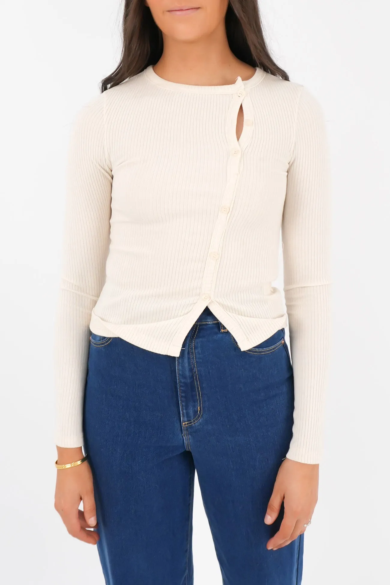 Kioko Long Sleeve Natural Versatile Layering Fit