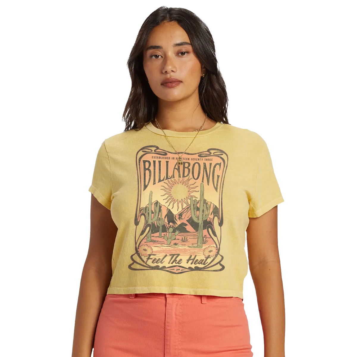 Women's Feel the Heat Tee Weekend Essential Layered Sleeve