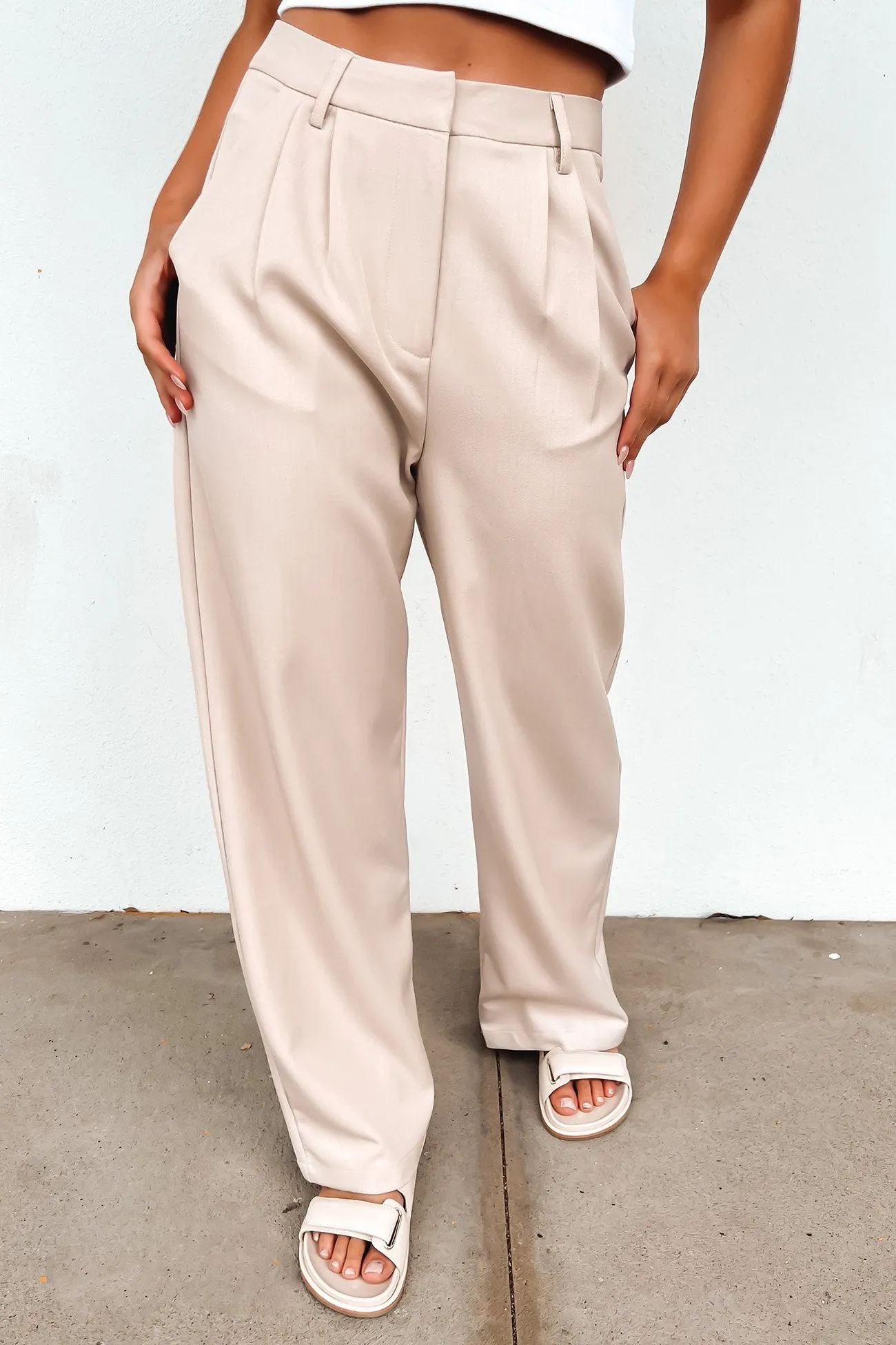 Lucas Pant Beige Stylish Look
