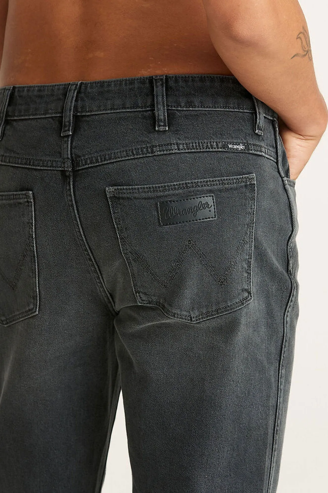 Spencer Jean Smokey Casual Classic Outfit Base