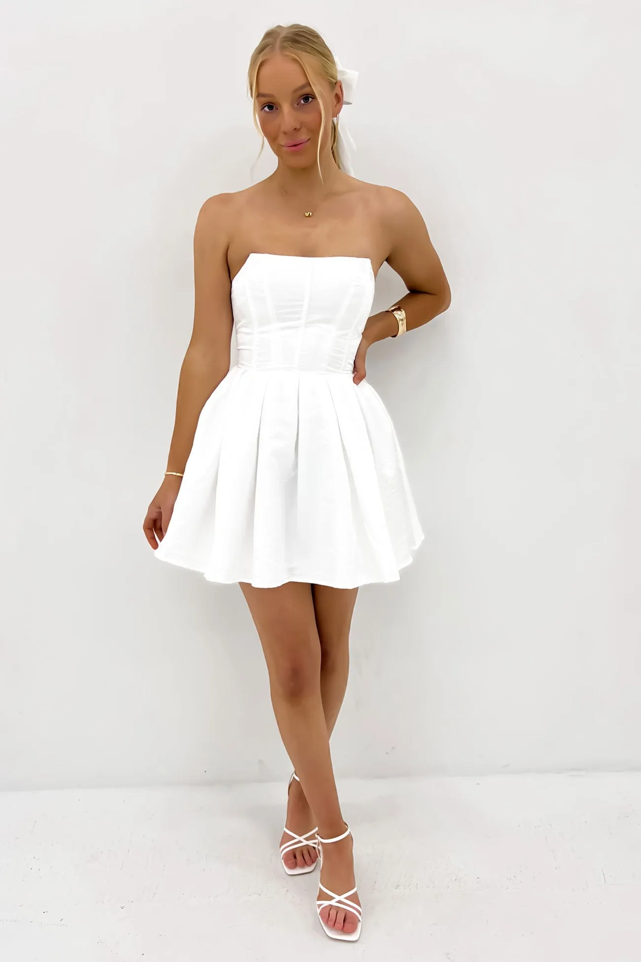 Stephy Mini Dress White Lounge Fit Lightweight Fabric