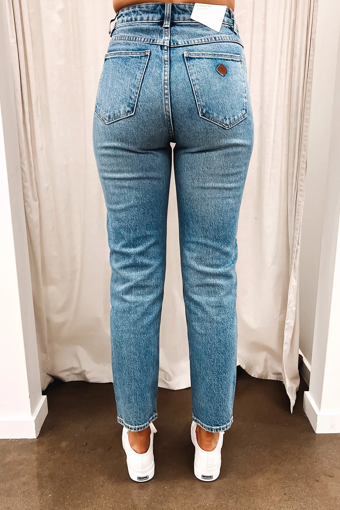 A 94 High Slim Jean Lizzie Y2K Stylish Vibrant