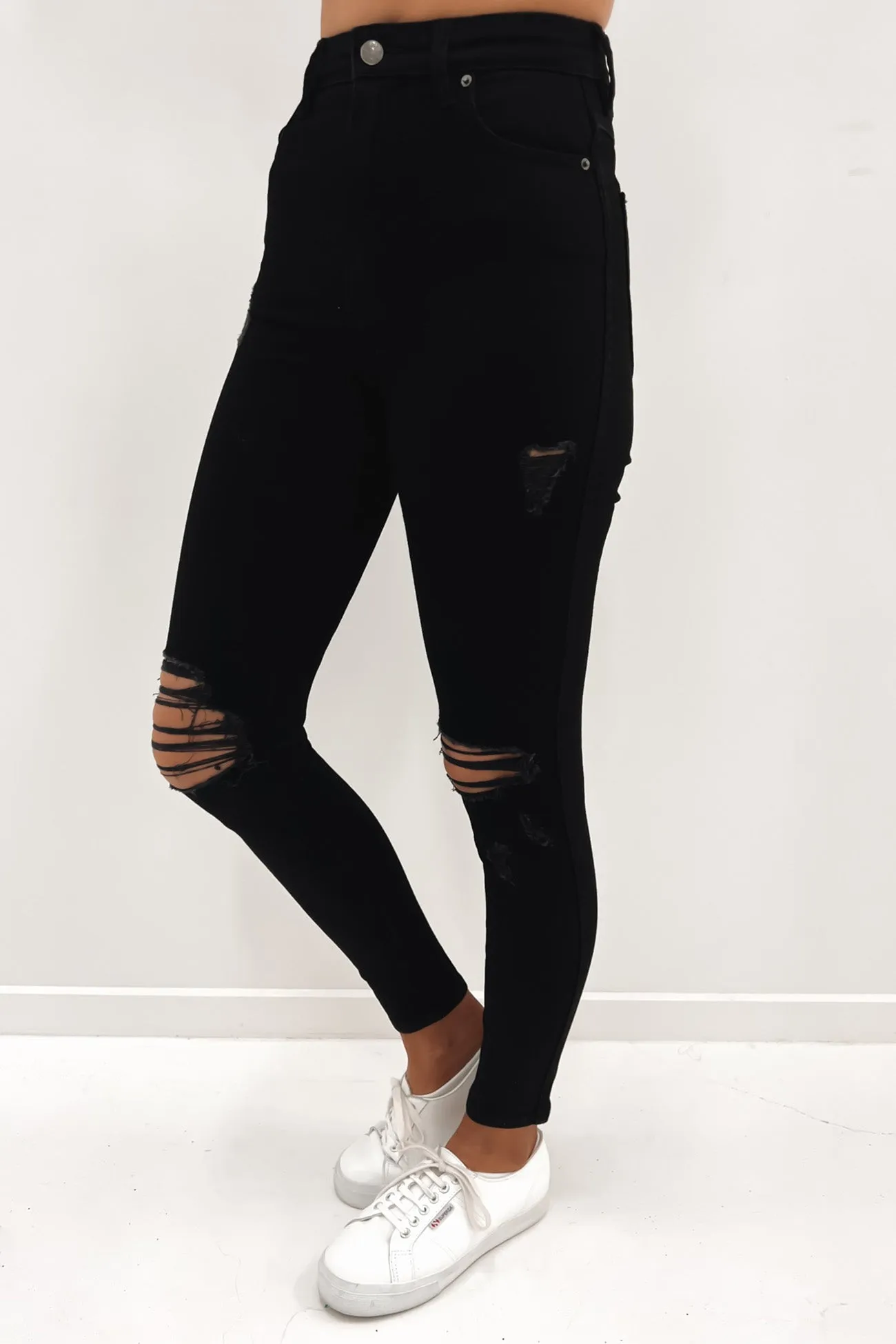 Fashion Forward Hi Rider Jean Torn Black