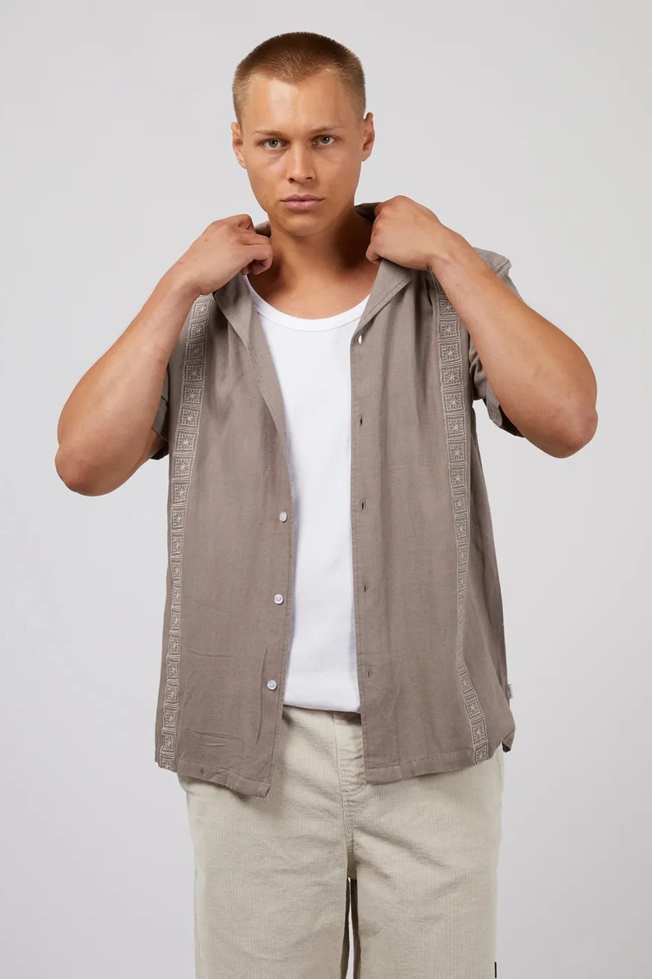 Flexible Knit Micro Perforated Texture Dover Shirt Mushroom