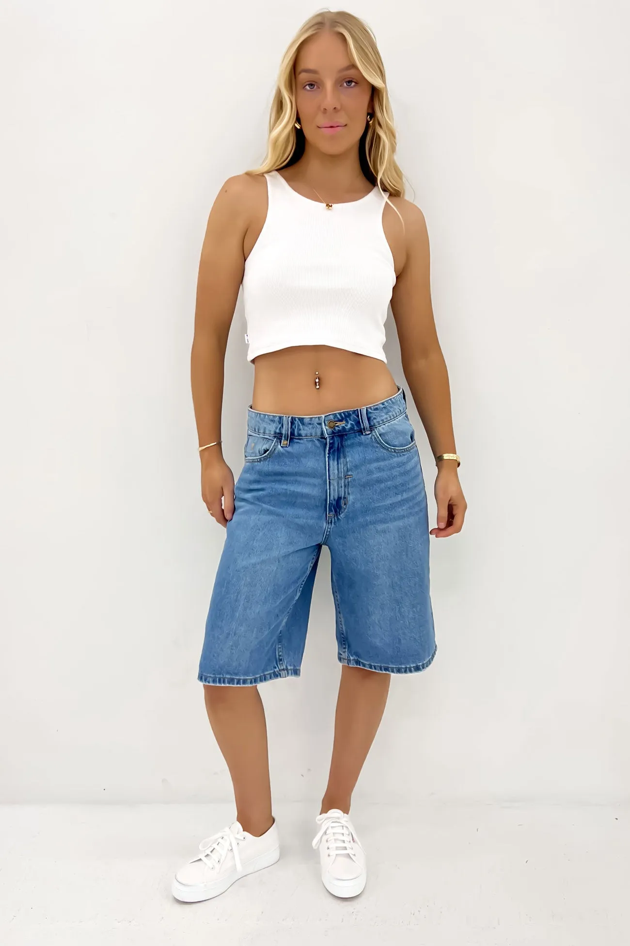 All Day Comfort Fit Syd Short Dark Dust Blue