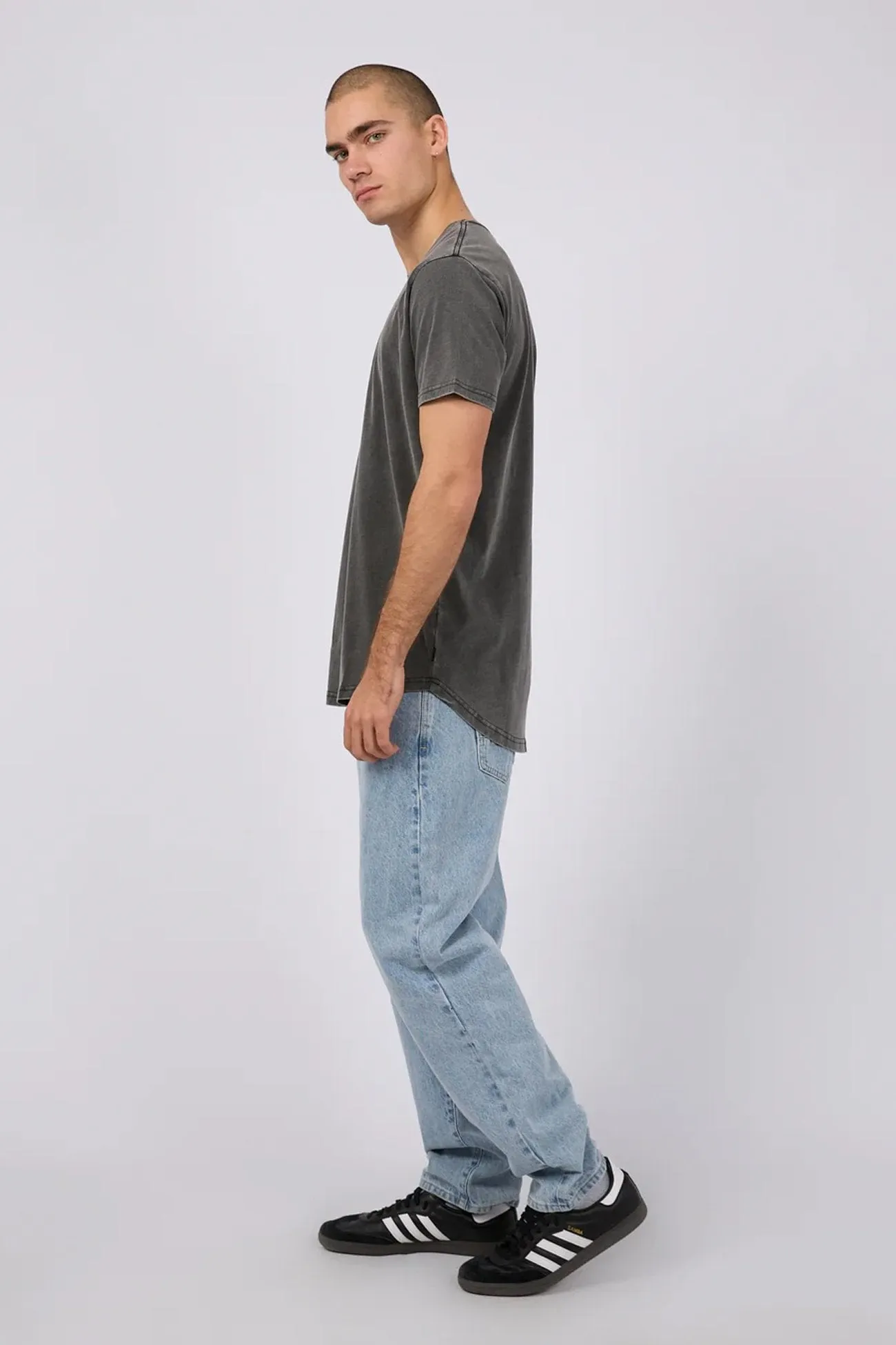 Regular Fit Eco Certified Textile Tail Tee Lead