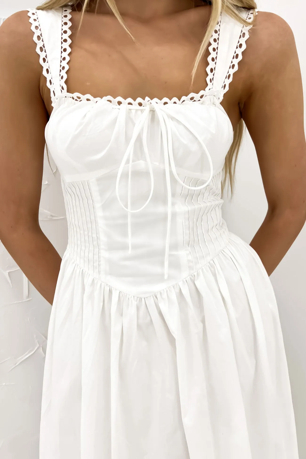 Chic Tone Vanna Midi Dress White