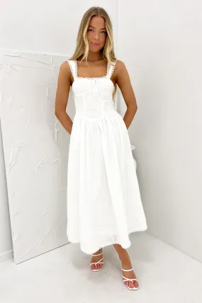 Feminine fit-and-flare silhouette Sweetheart Cut Vanna Midi Dress White