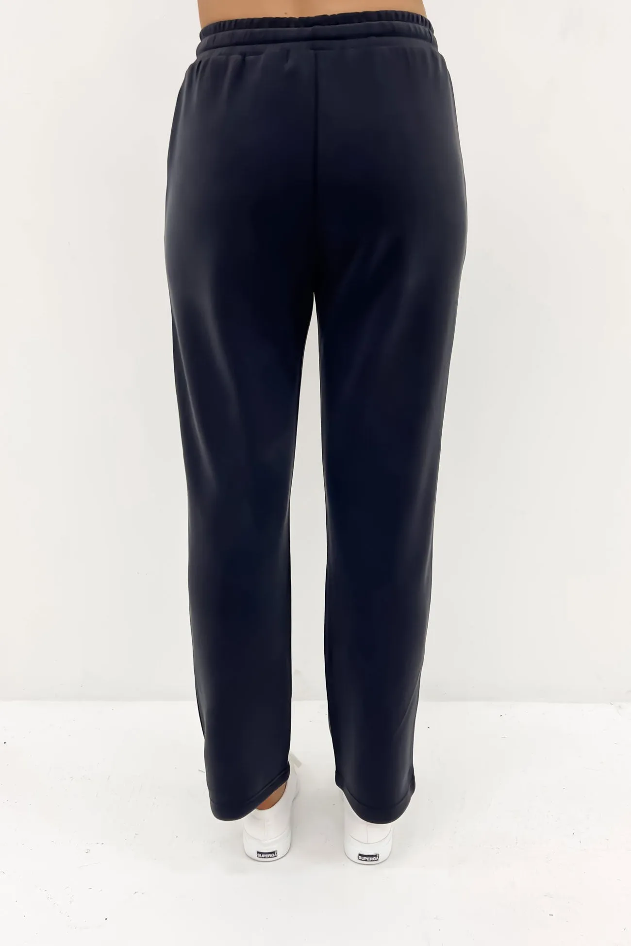 Storm Pant Black Relaxed Design