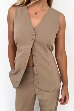 Tegan Vest Sand Ergonomic Tailoring