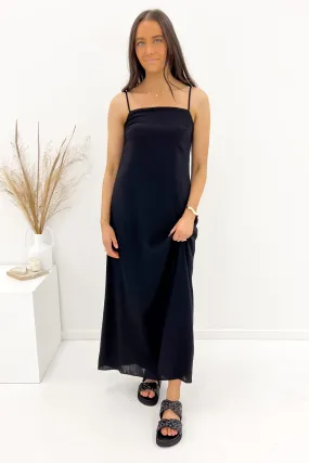 Viktor Maxi Dress Black Collared