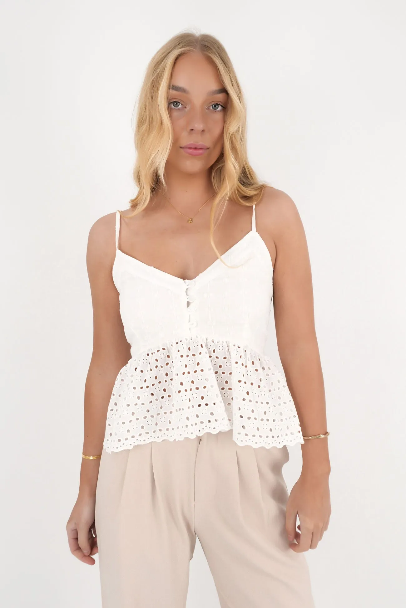 Sirene Top White close range combat