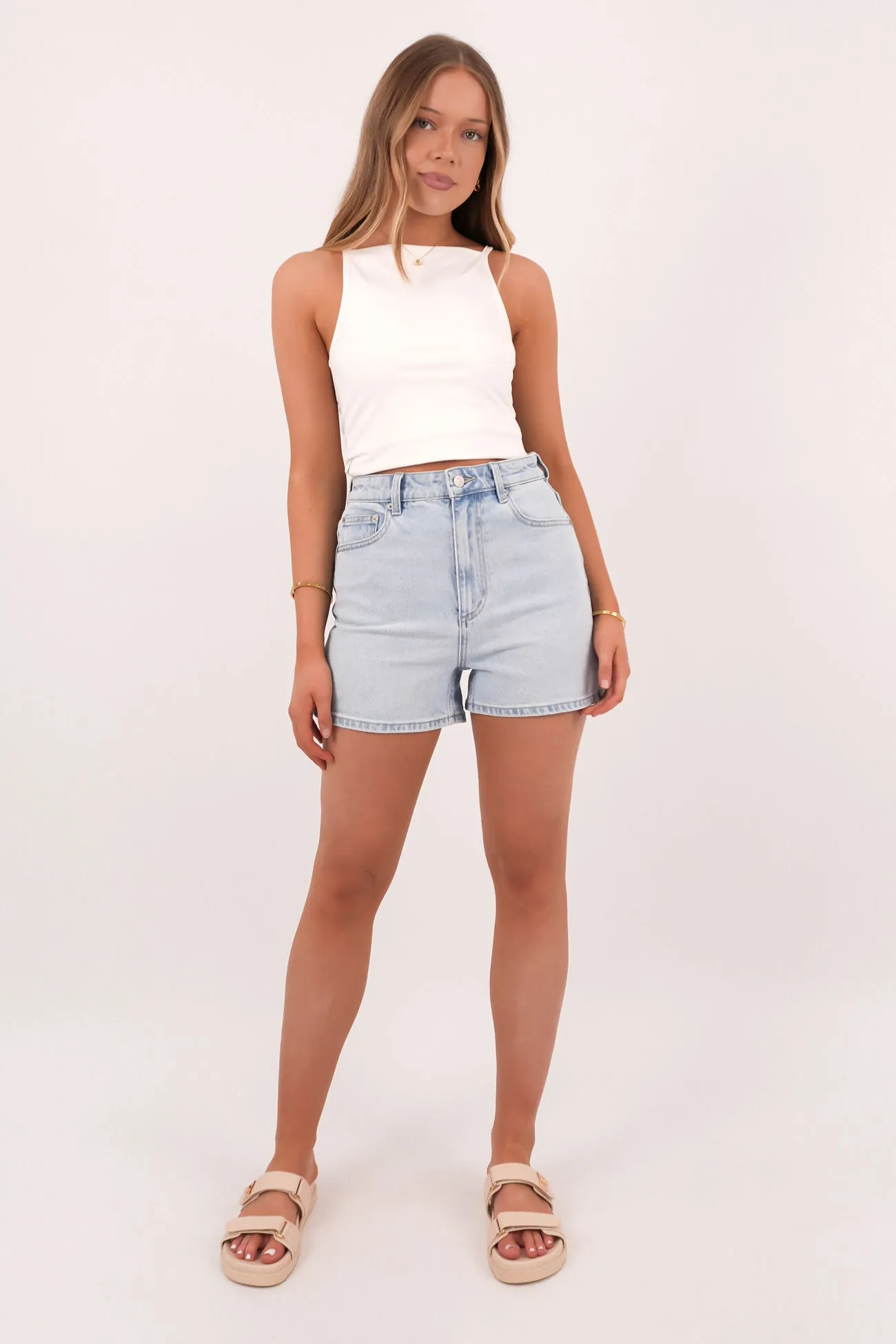 Run Ready Versatile Fit High Relaxed Short Out Of The Blue