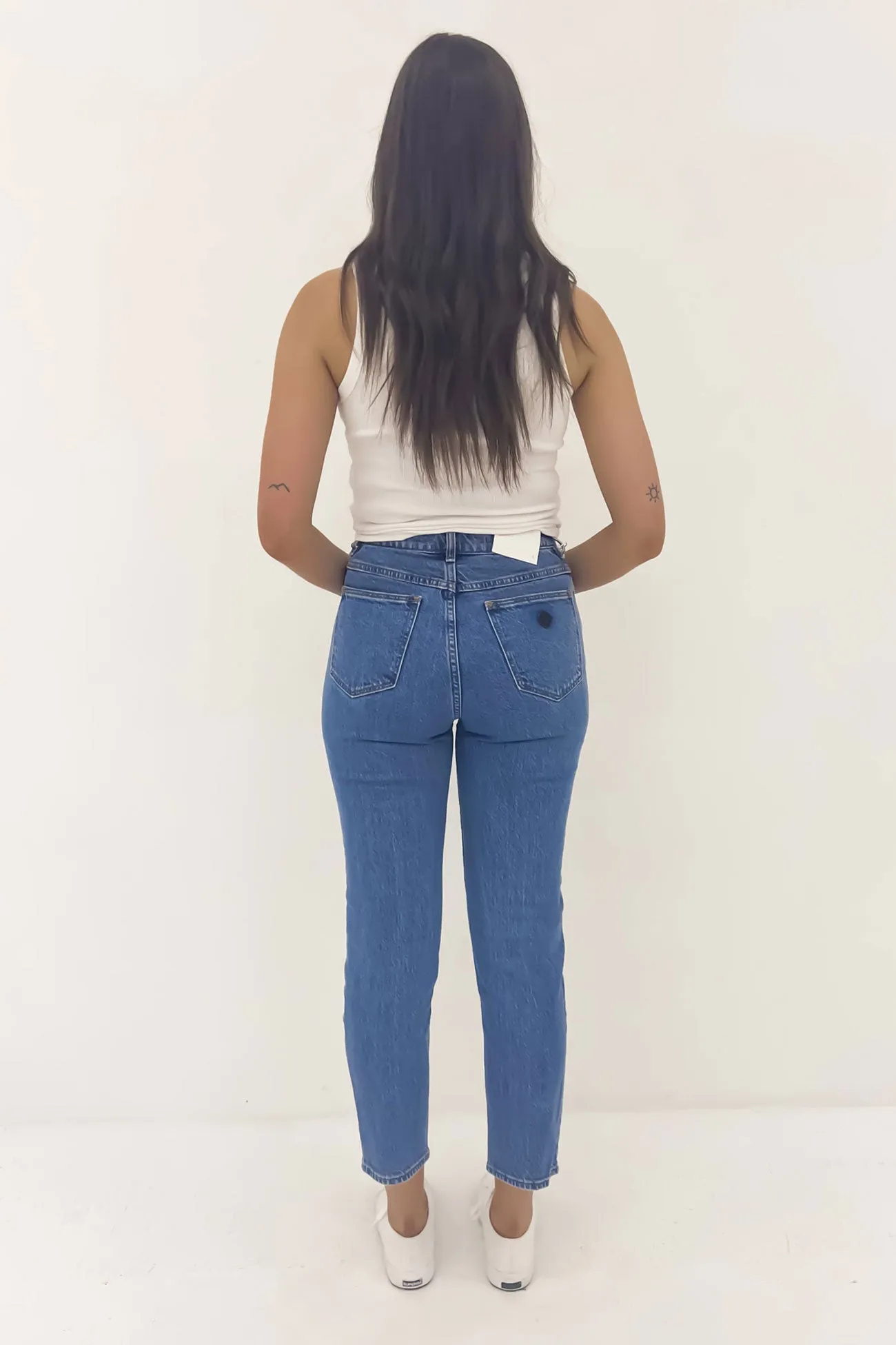 A 94 Slim Jean Naomi clean design