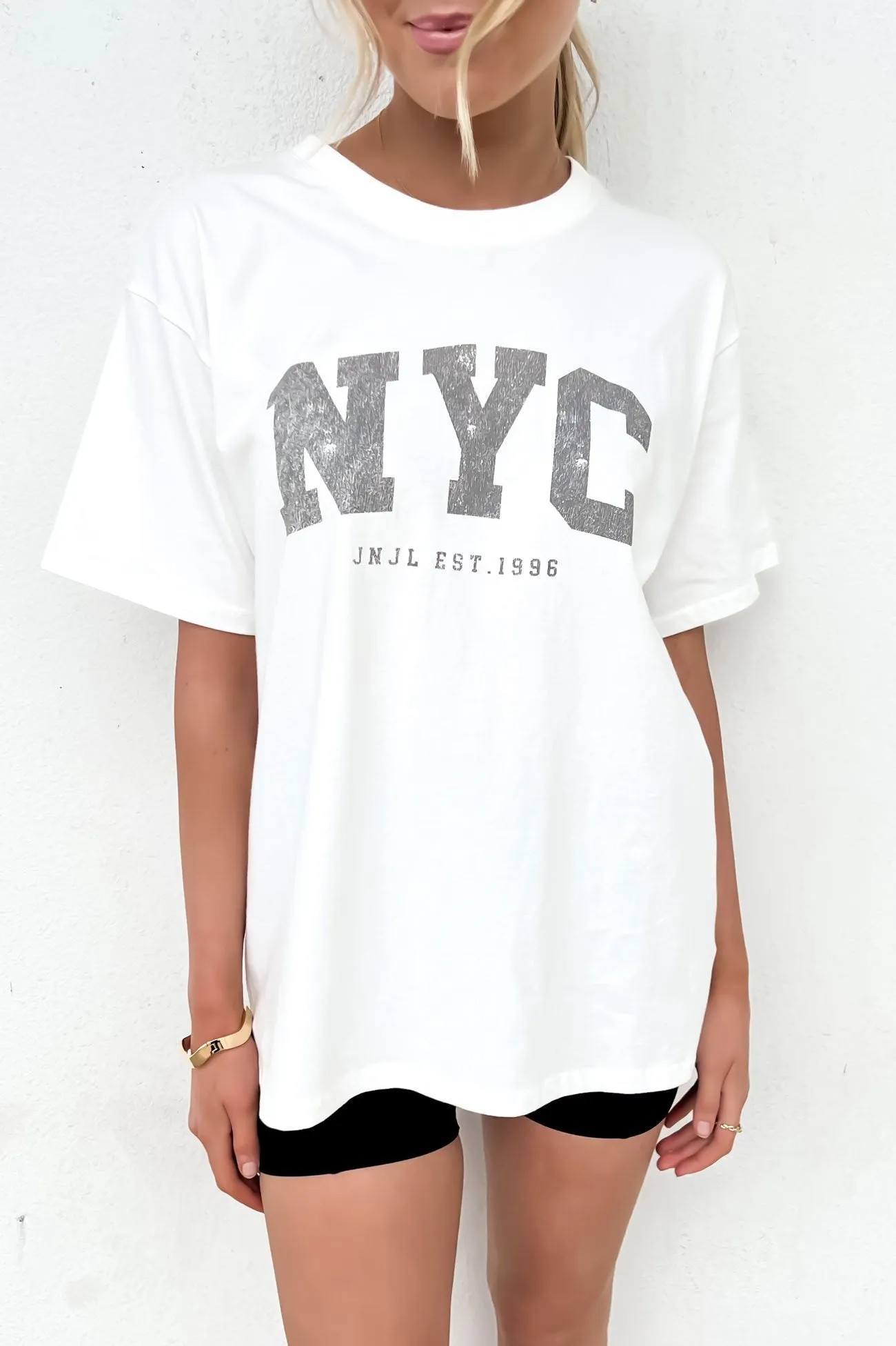 NYC Tee Vintage White Perfect For Relaxing