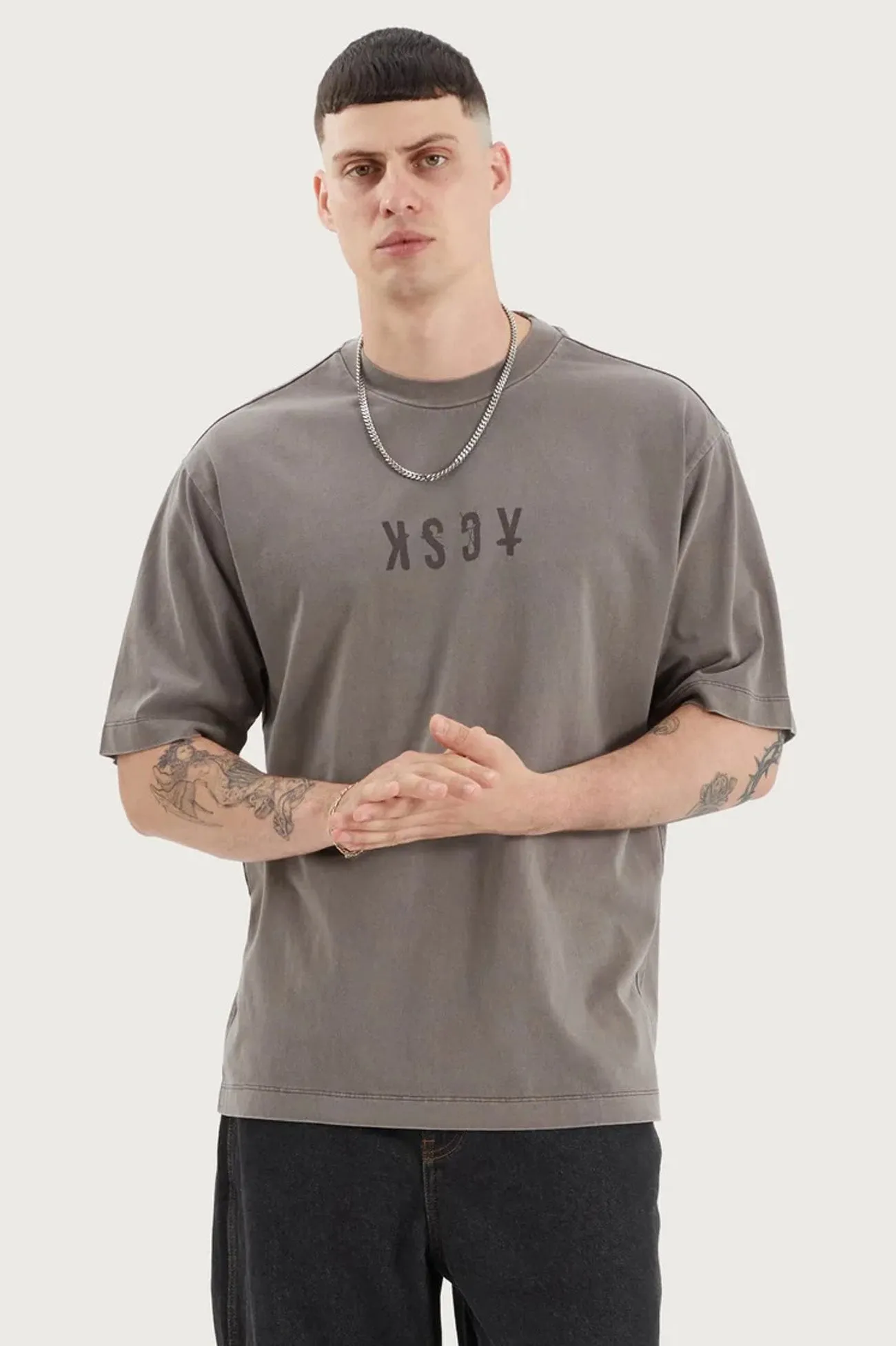 Formal Style Versatile Top West Oversized Tee Pigment Iron