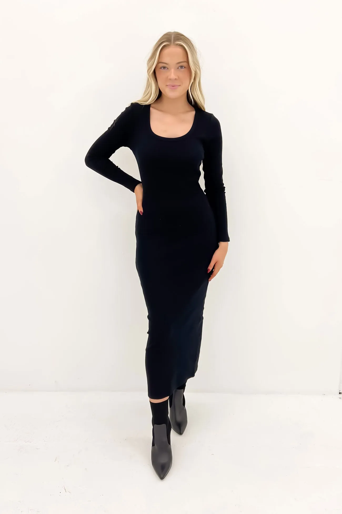 Hazel Long Sleeve Maxi Dress Black Weekend Ready